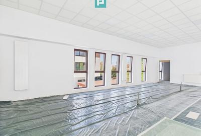 Spațiu comercial, de 100 mp, în Dumbrăvița