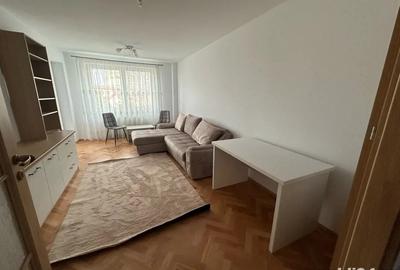 Inchiriez apartament 3 camere, 90 mp - 3