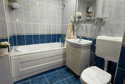 Apartament cu 2 camere semidecomandat în Podul de Piatră - 3