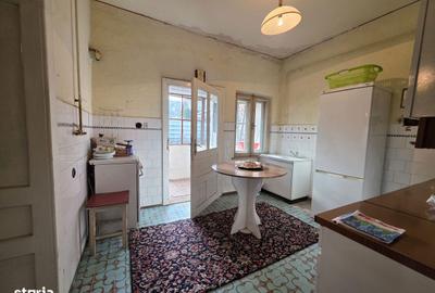 Casă cu 4 camere în Central - 6