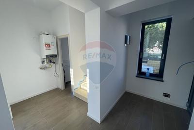 Casa / Vila cu 4 camere de vanzare in zona Nord - 11
