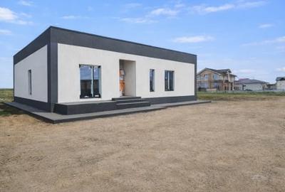 Casă individuală cu 4 camere cu Canalizare în Cumpăna - 1