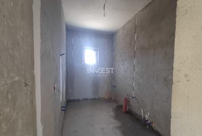 CASA INDIVIDUALA 4 CAMERE + BECI , PLACA DE BETON PESTE ETAJ - 3