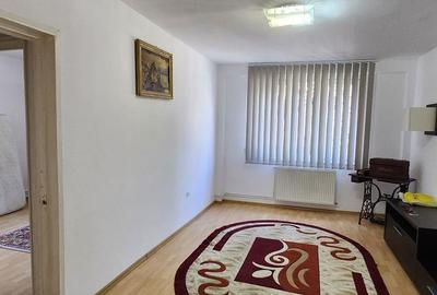 Apartament cu 2 camere semidecomandat în Bartolomeu - 2