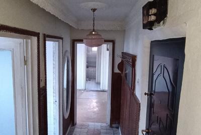 Apartament cu 2 camere semidecomandat în Narcisa - 3