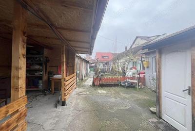 Casa cu 3 camere, curte comuna, zona Mehala - 3