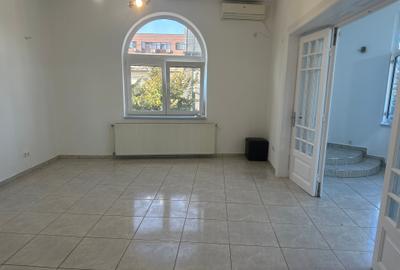 Apartament 3 camere in zona Brancoveanu/ 3Room Apartment in Brancoveanu area - 3
