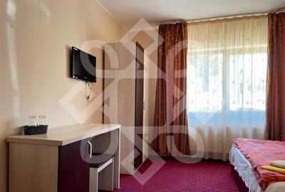 Pensiune cu 7 camere de vanzare in Baile 1 Mai - 3