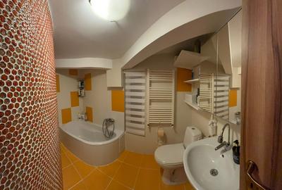 Apartament cu 3 camere semidecomandat, mobilat în Central - 9