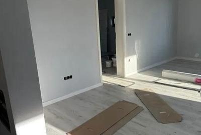 Casă cu 3 camere cu Teren 300 Mp în Central - 2