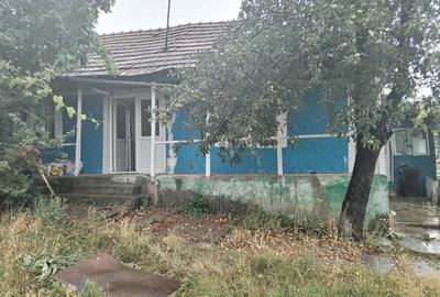 Casă cu 3 camere în Costești - 5