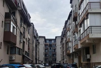 Garsonieră decomandată în Titan - 2