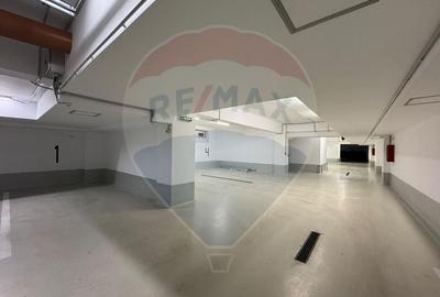 Spațiu comercial - Clădire birouri de închiriat, modernă, disponibilă - 15