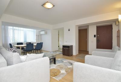 Apartament cu 3 camere semidecomandat, mobilat în Unirii