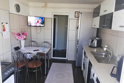 Vanzare 3 camere - Imobiliare MAXICONFORT - 8
