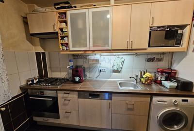 Apartament 3 camere decomandat- mobilat/utilat + boxa sub... Apartament 3 camere decomandat- mobilat/utilat + boxa sub... - 16