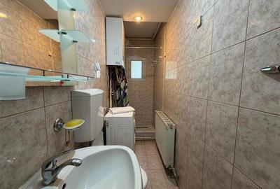 Garsonieră decomandată, mobilată în Vasile Aaron - 7