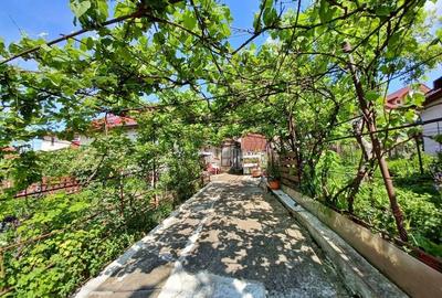 Casa individuala cu teren de 300 mp, front de 13m, cartier Gruia - 1