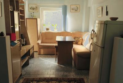 Apartament cu 2 camere decomandat în Central - 1