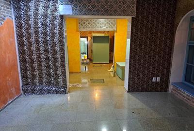 Spațiu comercial, de 80 mp, în Central - 6