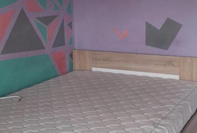 Apartament cu 3 camere decomandat în Drăgășani - 2