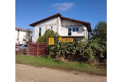 VILA COMUNA BERCENI 5 CAMERE 130 MP UTILI