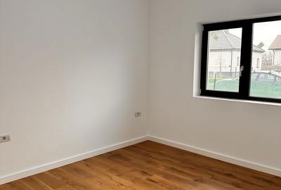 Casă cu 3 camere cu Teren 450 Mp în Sânmihaiu Român - 2