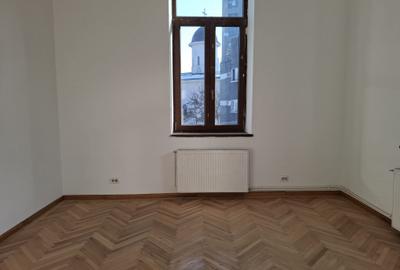 URGENT!, Unirii-Teatrul Evreiesc, et. 1/P+2+M in vila arhitectonica, NEGOCIABIL - 3