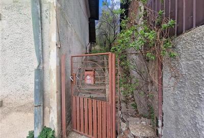 Pe teren de 1.100mp, casa traditionala, in apreciata ariere - 4