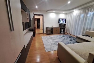 Apartament cu 3 camere semidecomandat, mobilat în Nufărul - 2