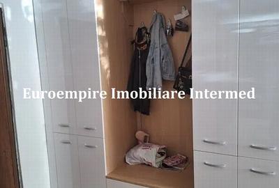 Apartament 2 camere semidecomandat, zona Centrala - 3