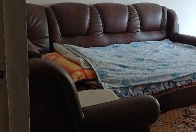 Bd. Republicii, apartament cu 2 camere decomandat etaj1, spatios - 1