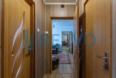 Apartament cu 3 camere semidecomandat, mobilat în Cornișa - 17