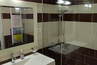 Închiriez apartament cu 2 camere la Via Romana - 1