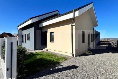 Casă cu 5 camere cu Teren 460 Mp în Central - 1
