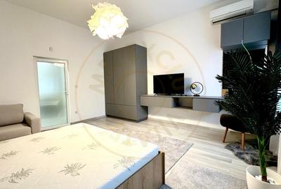 De Inchiriat Apartament  Semicentral - 4