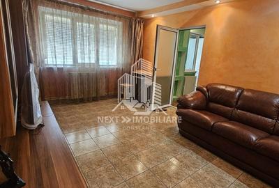 Apartament cu 3 camere semidecomandat, mobilat în Casa de Cultură - 1