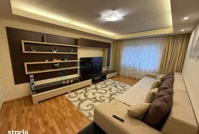 Apartament cu 3 camere decomandat, mobilat în Nufărul - 1