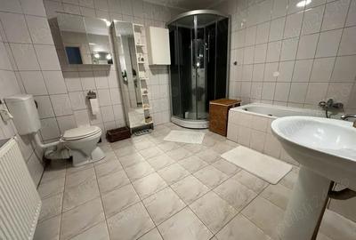 Apartament cu 3 camere decomandat în Central - 3