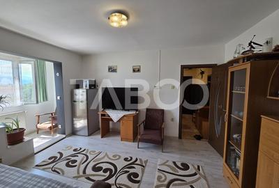 Apartament de vanzare 36 mpu 2 camere etaj 2 in Avrig zona Sticla - 7