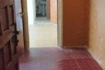 Apartament cu 3 camere semidecomandat în Berceni - 10