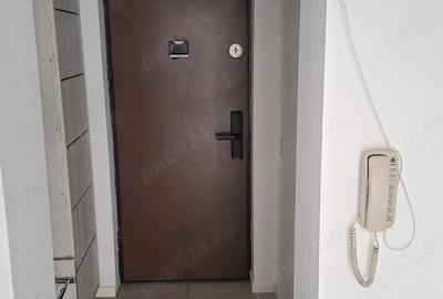 Apartament cu 4 camere decomandat în Iancului