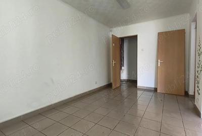 Spațiu comercial, de 32 mp, în Dacia - 4