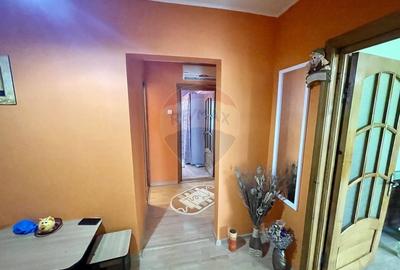 Apartament 3 camere Zona Poienita - 9