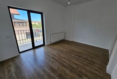 Vila 4 camere si mansarda,str GHIDIGENI,incalzir pardoseala,comision 0 - 1