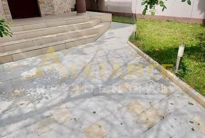 Casă cu 7 camere cu Canalizare în Apărătorii Patriei - 5