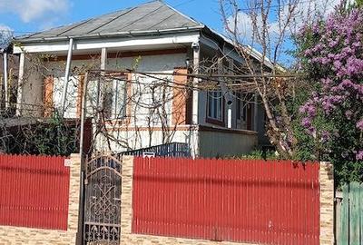 Casă cu 4 camere cu Teren 490 Mp în Traian - 9