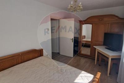 Apartament de inchiriat, cu 2 camere, strada Cornisa Bistritei