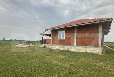 Casa la ro?u 3 camere, 142mp, 585 mp teren, zona Cionchesti - 1