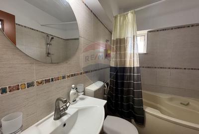 Apartament cu 3 camere de inchiriat in zona Central Tomis 2 Constanta - 3